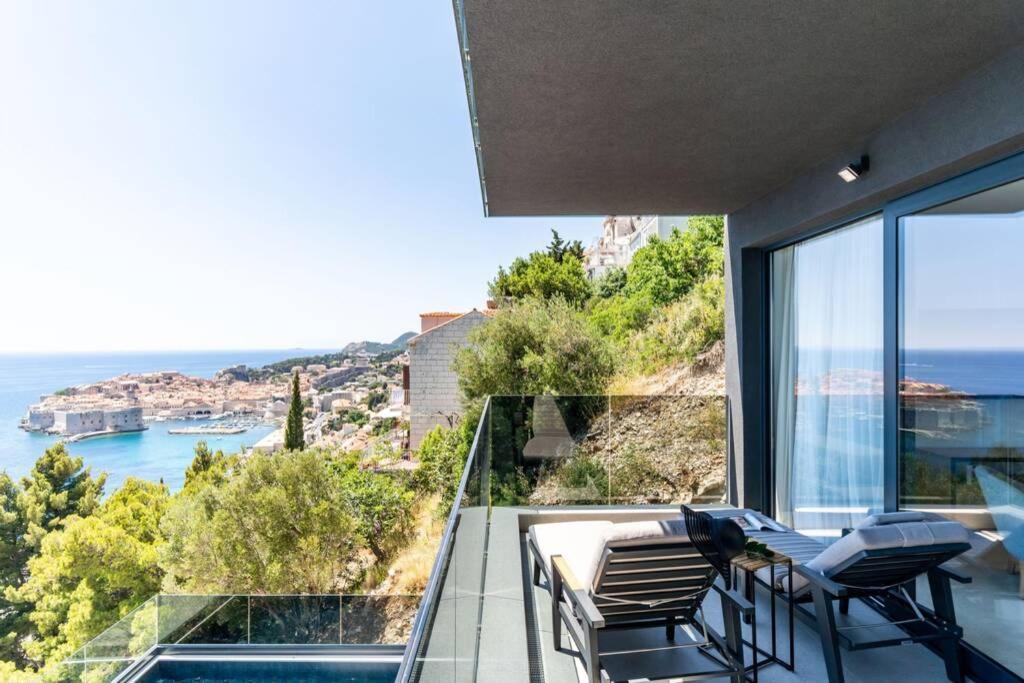 New&Luxury 5* With An Amazing View - Pure Apartment ドゥブロブニク エクステリア 写真