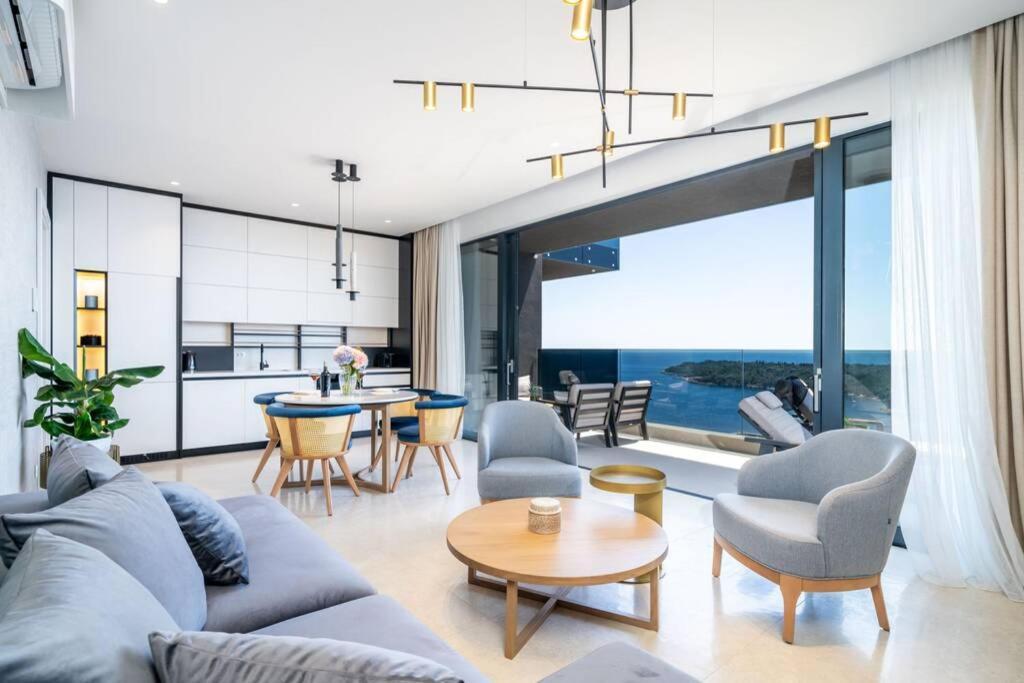 New&Luxury 5* With An Amazing View - Pure Apartment ドゥブロブニク エクステリア 写真