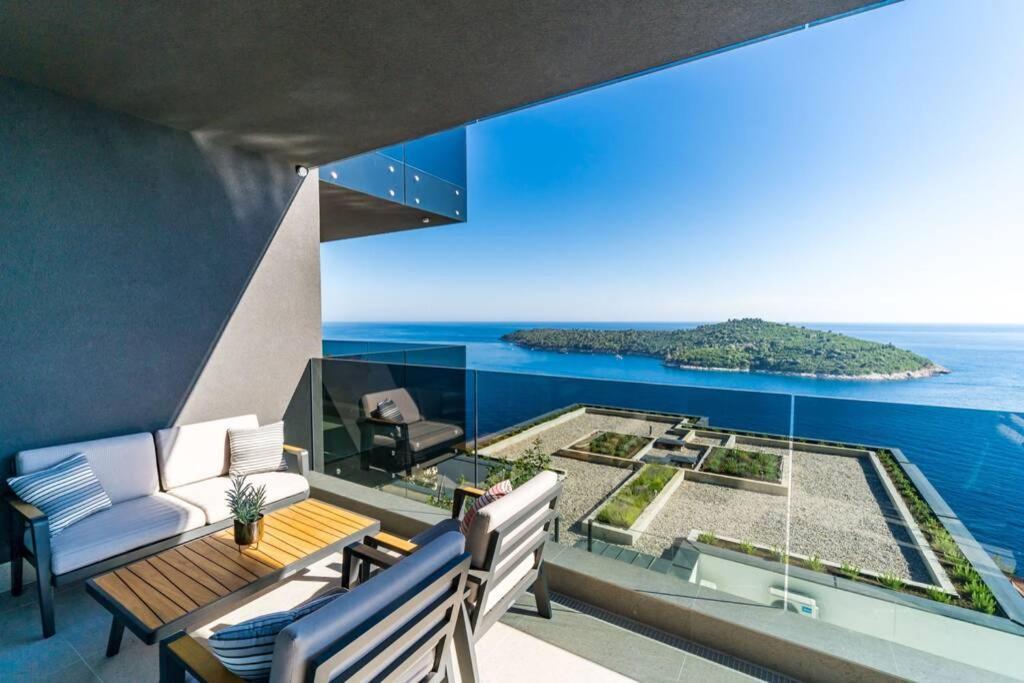 New&Luxury 5* With An Amazing View - Pure Apartment ドゥブロブニク エクステリア 写真