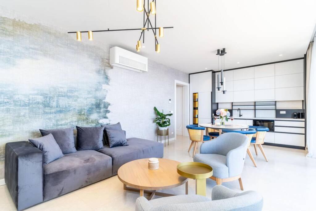 New&Luxury 5* With An Amazing View - Pure Apartment ドゥブロブニク エクステリア 写真
